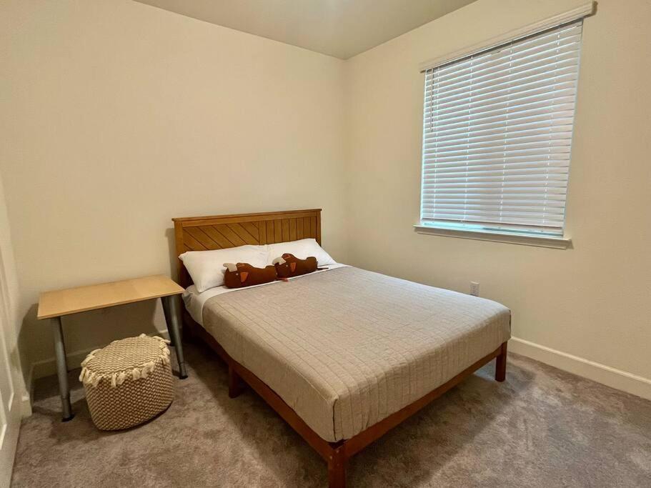 Brand-New, Beautiful & Stylish Home In Sacramento! Luaran gambar