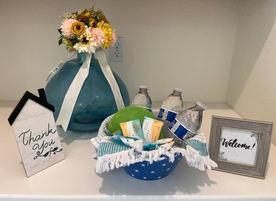 Brand-New, Beautiful & Stylish Home In Sacramento! Luaran gambar