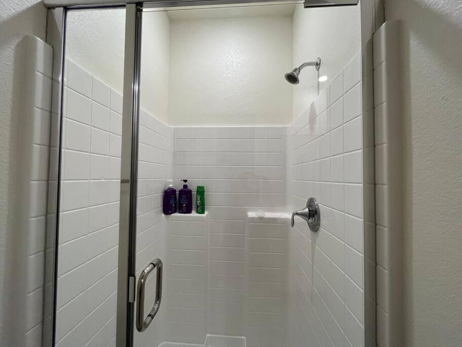 Brand-New, Beautiful & Stylish Home In Sacramento! Luaran gambar